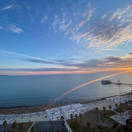 City Center& Sea View Apartment Драч Екстериор снимка