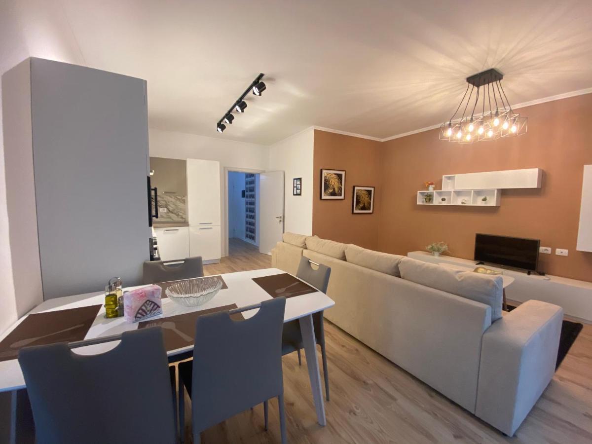 City Center& Sea View Apartment Драч Екстериор снимка