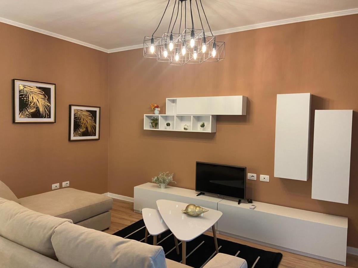 City Center& Sea View Apartment Драч Екстериор снимка