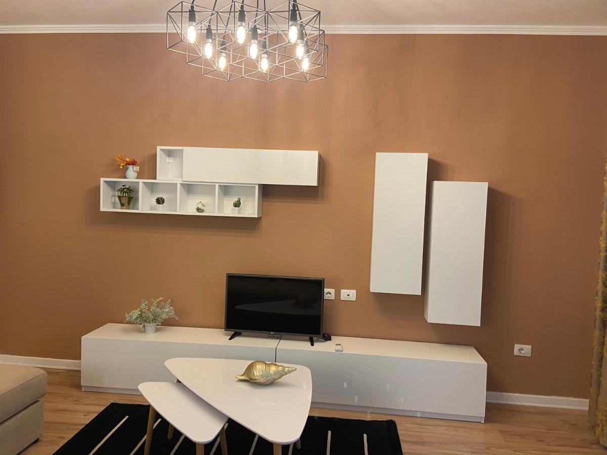 City Center& Sea View Apartment Драч Екстериор снимка