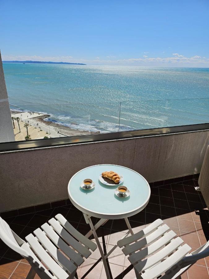 City Center& Sea View Apartment Драч Екстериор снимка